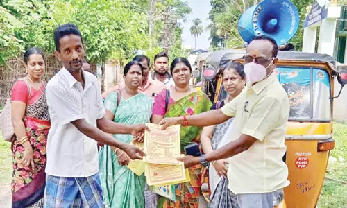 கொரடாச்சேரி அரசு  பள்ளிகளில் மாணவர்கள்  சேர்க்கை பணி