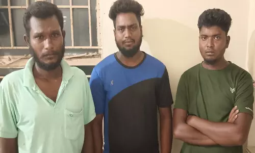 வீட்டில் இருந்த மின் மோட்டார் திருடிய 3 பேர் கைது