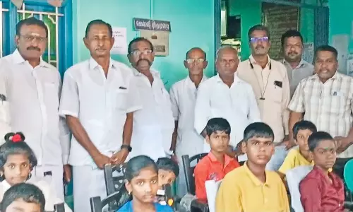 மதுக்கூர் கிளை நூலகத்தில் மாணவர்களுக்கு பேச்சு பேட்டி