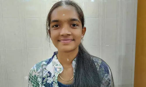 திண்டுக்கல் கல்வி மாவட்டத்தில் 495 மதிப்பெண்கள் எடுத்து மாணவி சாதனை