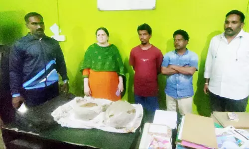 ஓசூரில் கஞ்சா விற்ற 2 பேர் கைது