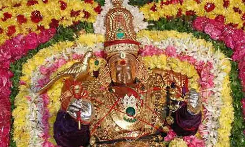 அன்னை காமாட்சியின் மூவகை வடிவம்