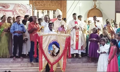 ரீத்தாபுரம் புனித ரீத்தம்மாள் ஆலய திருவிழா கொடியேற்றத்துடன் தொடங்கியது