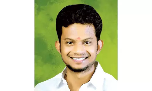 அரசு பள்ளி மாணவர்கள் மீண்டும் தேர்வு எழுத சிறப்பு பயிற்சி அளிக்க வேண்டும்