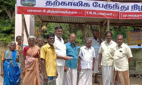 திருமானூரில் தற்காலிய பேருந்து நிறுத்தம்
