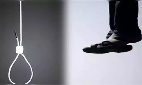 வாலிபர் தூக்கிட்டு தற்கொலை