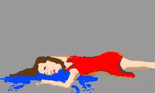 விபத்தில் பெண் உள்பட 2 பேர் படுகாயம்