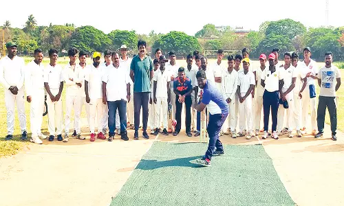 கடலூரில்  மாவட்ட அளவிலான கிரிக்கெட் விளையாட்டு போட்டி