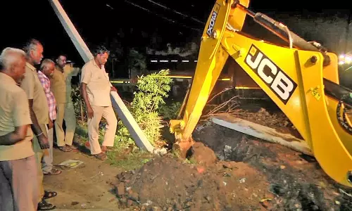 நெல்லையில் இடி-மின்னலுடன் திடீர் மழை