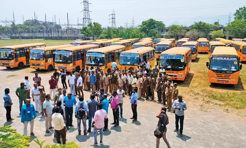 பள்ளி வாகனங்கள் விபத்தை ஏற்படுத்தினால் 6 மாதம் சிறை