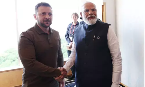 உக்ரைன் ரஷியா போர் தொடங்கிய பிறகு முதல் சந்திப்பு - அதிபர் ஜெலன்ஸ்கியுடன் பிரதமர் மோடி ஆலோசனை