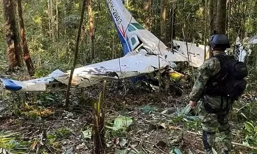 சுவிட்சர்லாந்தின் நியூசாடெல் மலைப்பகுதியில் விமான விபத்து- 3 பேர் உயிரிழப்பு