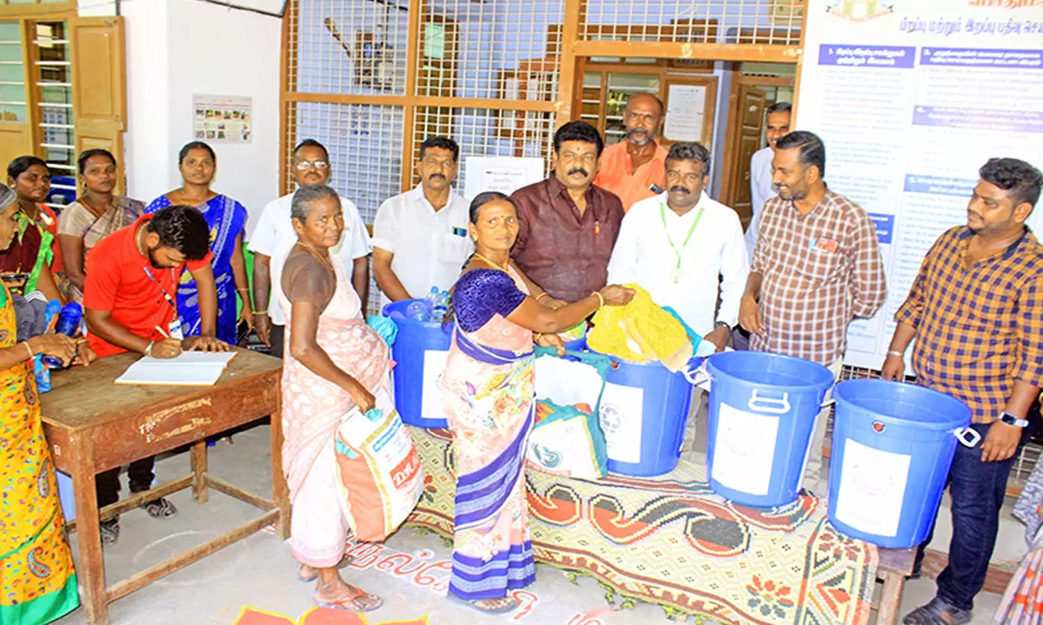 நெல்லை மாநகரில் வார்டு அலுவலகங்களில் மறுசுழற்சி மையம் திறப்பு நெல்லை மாநகரில் வார்டு அலுவலகங்களில் மறுசுழற்சி மையம் திறப்பு