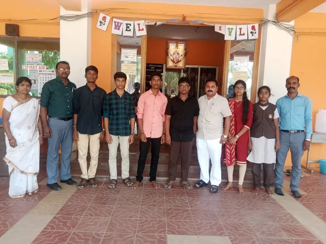 10, 12-ம் வகுப்பு பொதுதேர்வில்இருமத்தூர் ஐ.வி.எல். பள்ளிமாணவர்கள் சாதனை 10, 12-ம் வகுப்பு பொதுதேர்வில்இருமத்தூர் ஐ.வி.எல். பள்ளிமாணவர்கள் சாதனை