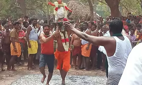 அங்காளம்மன் கோவிலில் தீமிதி திருவிழா