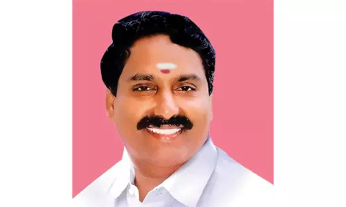 50 சதவீத அரசு இடங்களை பெற்றுதர கவர்னர் தயங்குவது ஏன்?