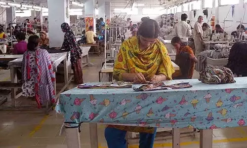 ஏற்றுமதி வர்த்தகம் இயல்பு நிலைக்கு திரும்ப ரஷ்யா - உக்ரைன் போர் முடிவுக்கு வருமா?  - தொழில் துறையினர் எதிர்பார்ப்பு