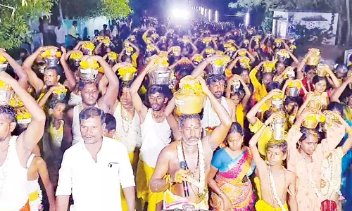 பாலஆஞ்சநேயர் கோவிலில் பால்குட ஊர்வலம்