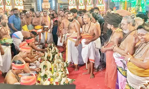 சீர்காழி சட்டைநாதர் கோவிலில் யாகசாலை பூஜைகள் தொடக்கம்