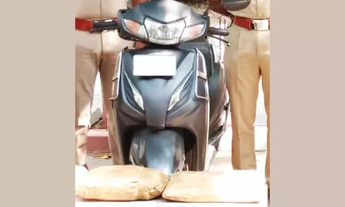 கஞ்சா கடத்திய 2 பேர் கைது