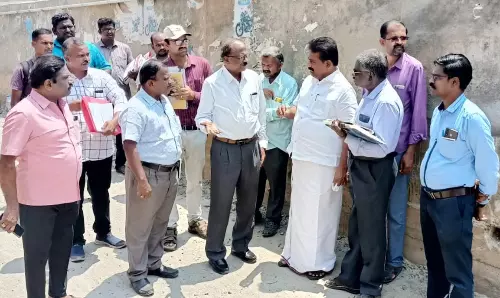 ரெயில்வே மேம்பால பணிகளை விரைவுபடுத்திய தங்கபாண்டியன் எம்.எல்.ஏ.