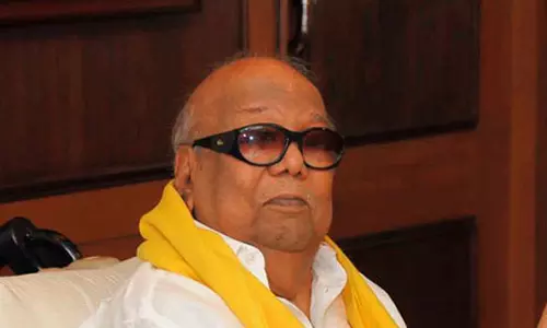 கருணாநிதிக்கு ஒவ்வொரு மாவட்டத்திலும் முழு உருவ சிலை- தி.மு.க. உயர்நிலை செயல்திட்ட குழு கூட்டத்தில் தீர்மானம்