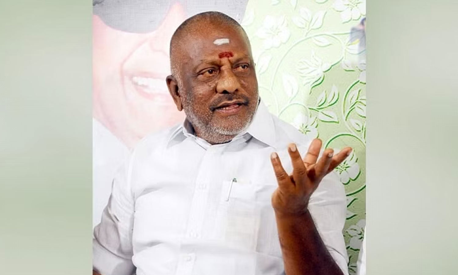 ஜல்லிக்கட்டு காளை உரிமையாளர்கள், வீரர்கள் மீது பதிவு செய்த வழக்குகளை திரும்ப பெற வேண்டும்- ஓ.பன்னீர்செல்வம்