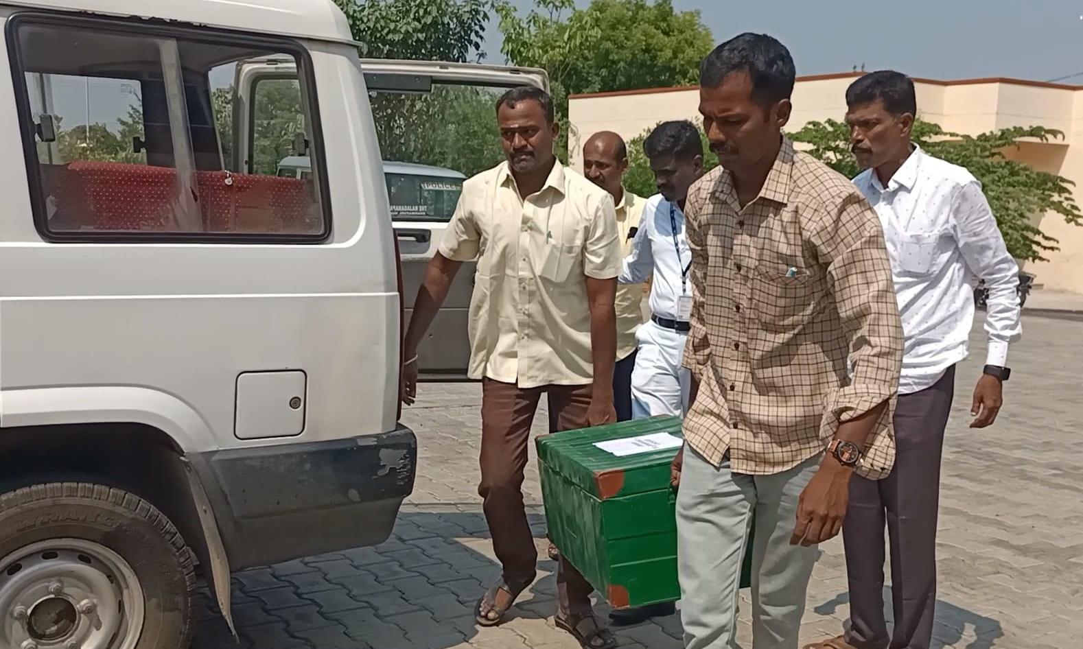 ரூ.45 கோடி சொத்து சேர்த்ததாக வழக்கு- அ.தி.மு.க. முன்னாள் அமைச்சர் கே.பி.அன்பழகன் மீது குற்றப்பத்திரிக்கை தாக்கல்