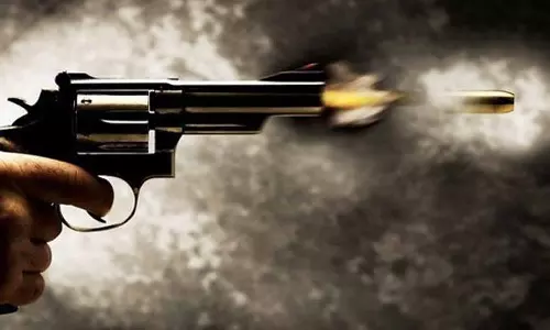 அமெரிக்காவில் இரவு விடுதியில் துப்பாக்கி சூடு- 3 பேர் பலி