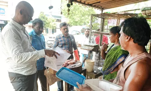 கடைகளில் காலாவதியான எலக்ட்ரானிக் தராசுகள் பறிமுதல்