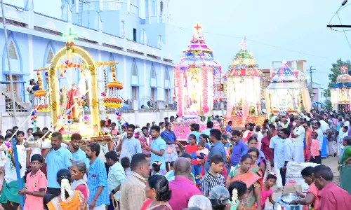 புனித அடைக்கல அன்னை ஆலயத்தில் தேர் பவனி