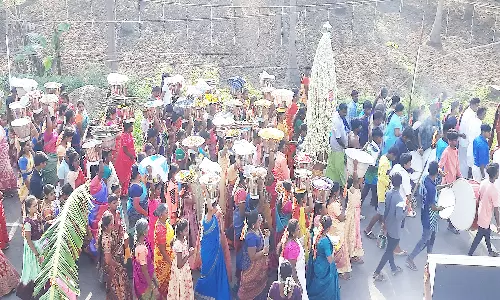 தென்புதூர் கிராமத்தில் பாரம்பரிய உக்கிரகாளியம்மன் திருவிழா