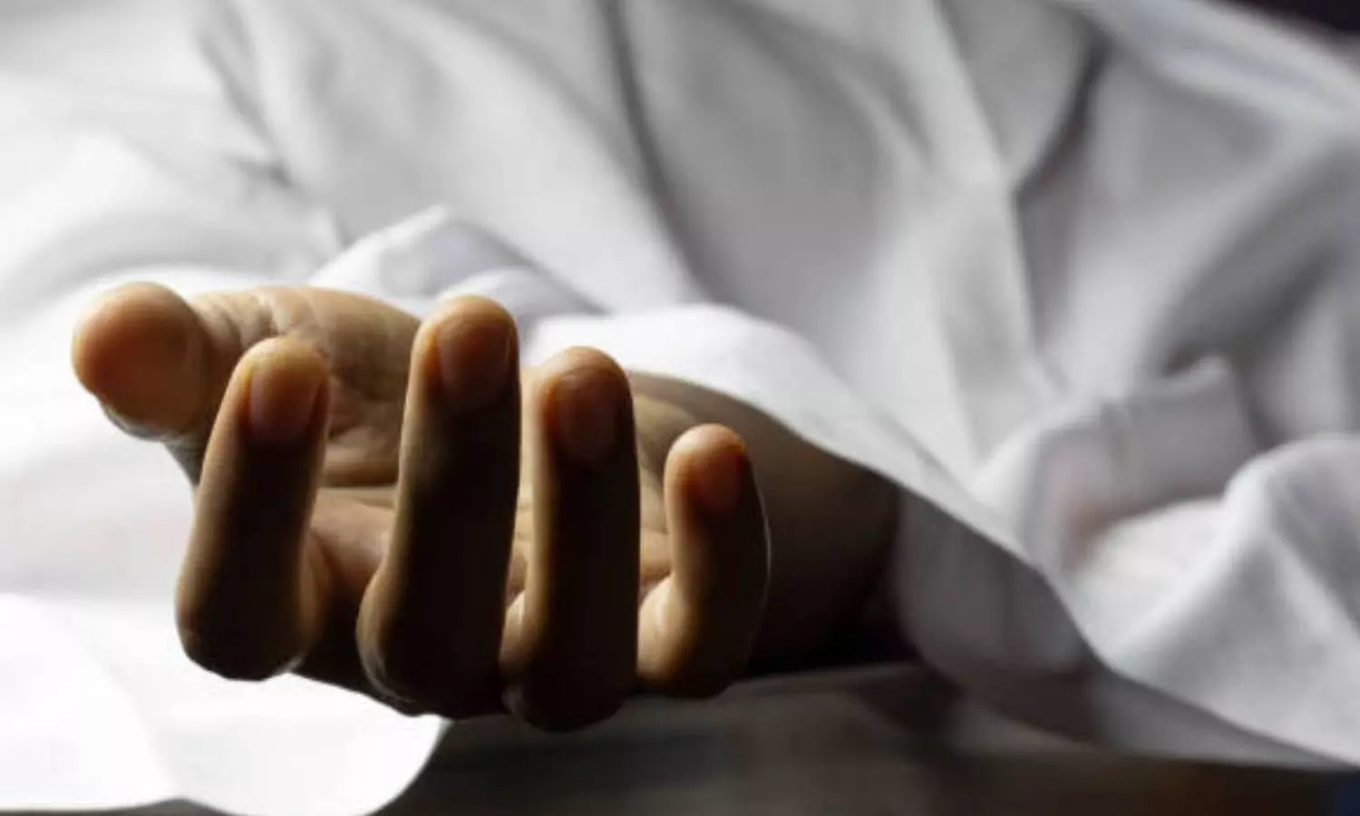 அதிக மது போதையில் இருந்தவர் திடீர் சாவு