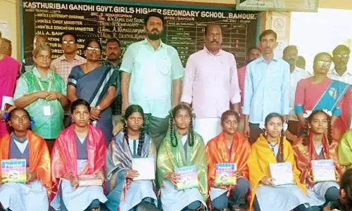 கஸ்தூரிபாய் காந்தி பள்ளியில் முப்பெரும் விழா