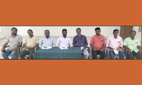 அரசு கல்லூரி கவுரவ விரிவுரையாளர்களை பணி நிரந்தரம் செய்ய கோரிக்கை