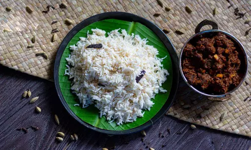 அரைமணி நேரத்தில் செய்யலாம் தேங்காய் பால் சாதம்