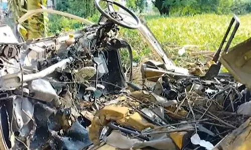 கோவில் திருவிழாவின்போது பட்டாசு வெடித்ததில் சிறுவன் உள்பட 2 பேர் பலி