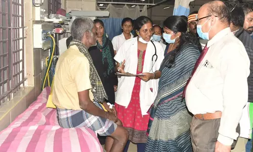 புதுக்கோட்டை அரசு மருத்துவக்கல்லூரி மருத்துவமனையில் கலெக்டர் ஆய்வு