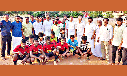 சிறுவர் கால்பந்து போட்டி