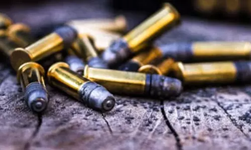 டெல்லி விமான நிலையத்தில் தோட்டாக்களுடன் விமானத்தில் பயணம் செய்ய முயன்ற அமெரிக்க நபர் கைது