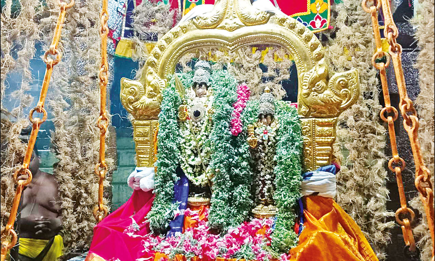 திருப்பரங்குன்றம் கோவிலில் வைகாசி விசாக திருவிழா காப்பு கட்டுதல் நிகழ்ச்சியுடன் தொடங்கியது