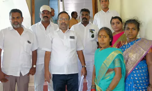 குடியாத்தம் ஒன்றிய குழு கூட்டத்தில் அ.தி.மு.க. உறுப்பினர்கள் வெளிநடப்பு