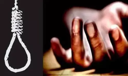 வாரச்சந்தை கடை முன்பு தொழிலாளி தூக்குப்போட்டு தற்கொலை