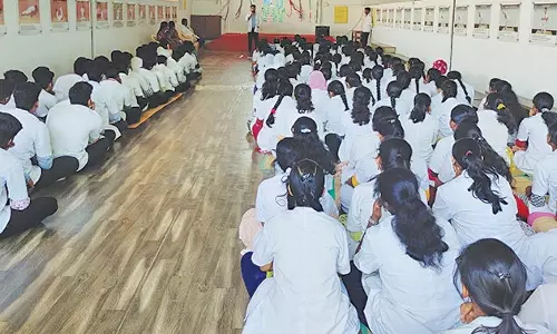 எஸ்.தங்கப்பழம் யோகா இயற்கை மருத்துவ கல்லூரியில் விழிப்புணர்வு நிகழ்ச்சி