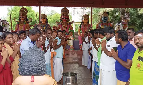 எடப்பாடி அய்யனாரப்பன் கோவில் பூட்டு அகற்றம்