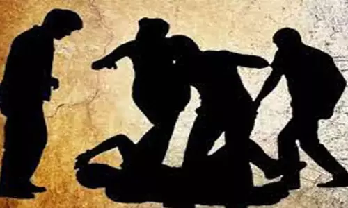 தாபா ஓட்டலில் தகராறு விசாரிக்க சென்ற போலீஸ்காரர் மீது தாக்குதல்