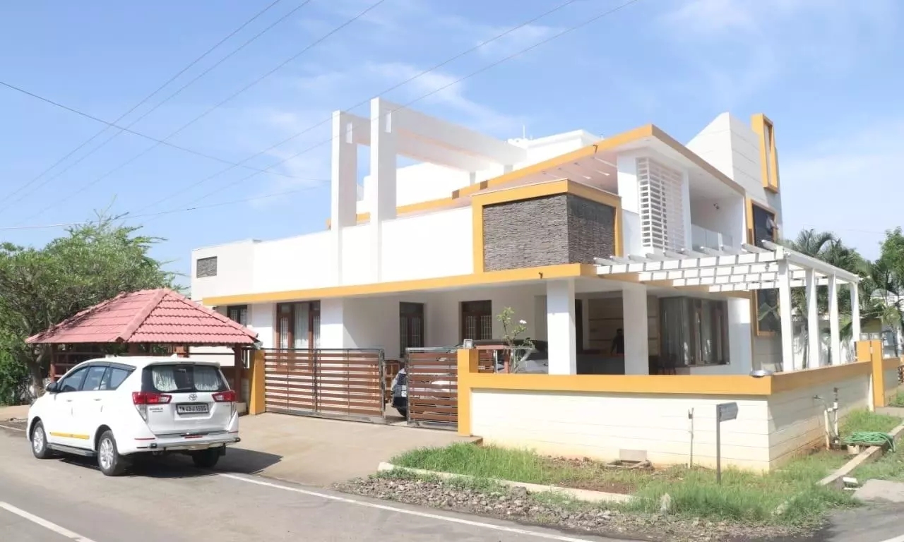 கோவையில் 7 இடங்களில் வருமான வரித்துறையினர் 2-வது நாளாக அதிரடி சோதனை