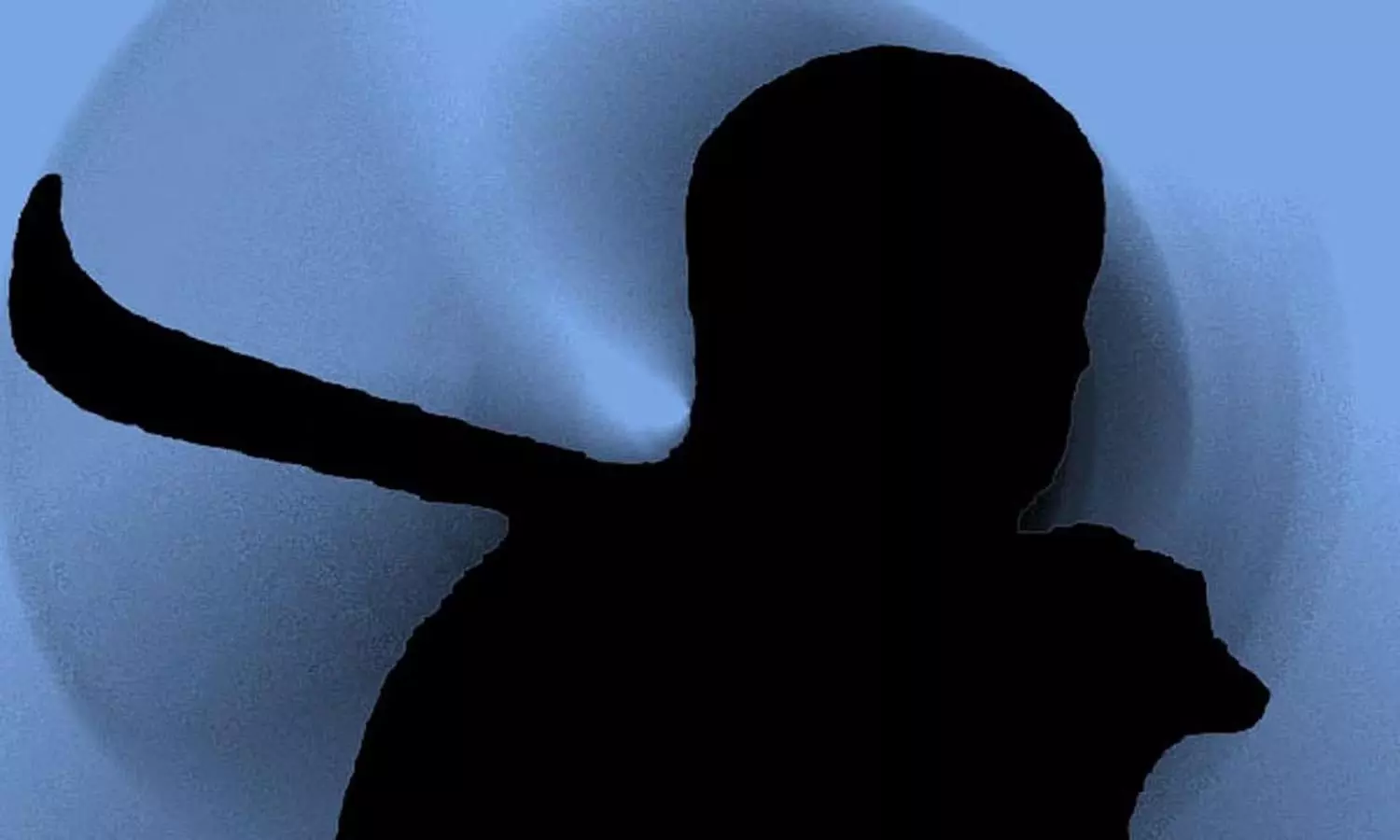 திருமண மண்டபத்தில் அரசு ஒப்பந்ததாரருக்கு சரமாரி அரிவாள் வெட்டு