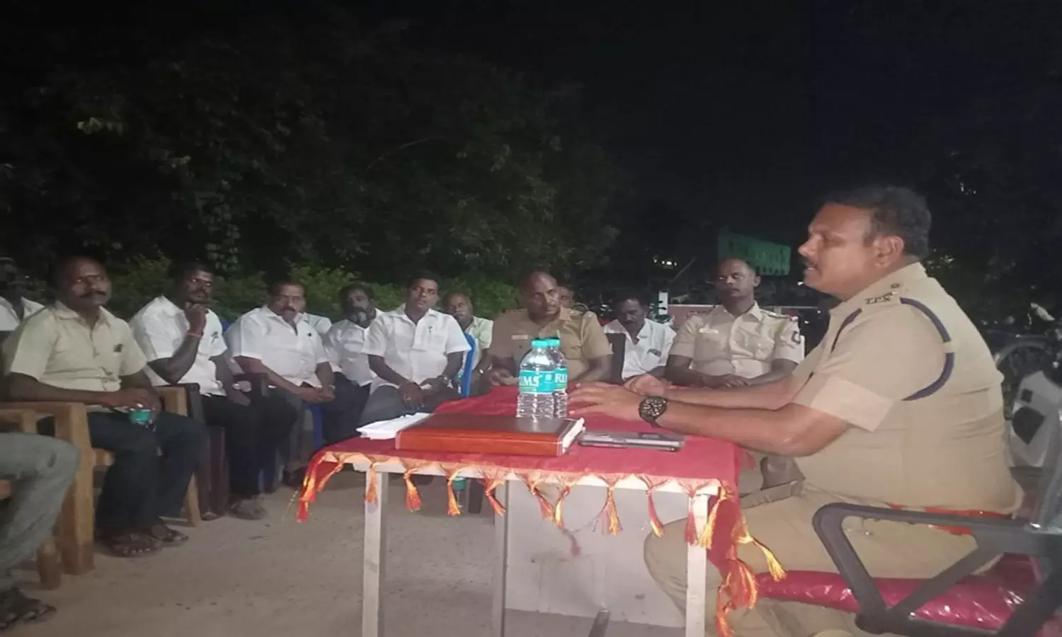 பண்ருட்டியில் 3 இடங்களில் மட்டும் டிஜிட்டல் பேனர் வைக்க அனுமதி பண்ருட்டியில் 3 இடங்களில் மட்டும் டிஜிட்டல் பேனர் வைக்க அனுமதி