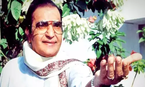 உள்ளத்தில் நல்ல உள்ளம் உறங்காதென்பது வல்லவன் வகுத்தது... கடவுளாக சித்தரிக்கப்பட்ட என்.டி.ராமராவ் நூற்றாண்டு விழா